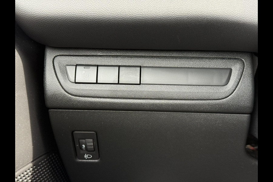 Peugeot 208 1.2 PureTech Blue Lion 2e Eigenaar,Navi,Airco,Cruise,Trekhaak,5 Deurs,Pdc,Weinig km,Zeer Zuinig,Apk tot 07-2026