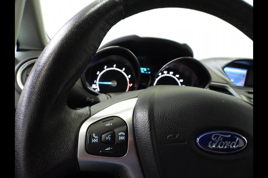 Ford Fiesta 1.0 Style Essential NAVI/AIRCO/BLUETOOTH!