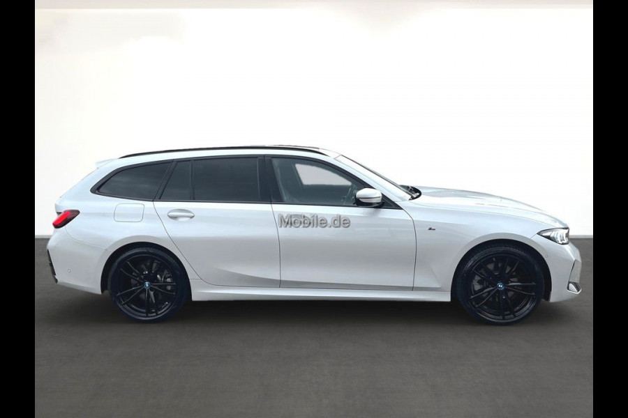 BMW 3 Serie Touring 330e M-SPORT ** LED, NAVI+, LEDER, PAMORAMA, ACC, TREKH, 19-inch LMV ** 1e EIG - UNFALLFREI ** ** INFORMEER OOK NAAR ONZE AANTREKKELIJKE FINANCIAL-LEASE TARIEVEN **