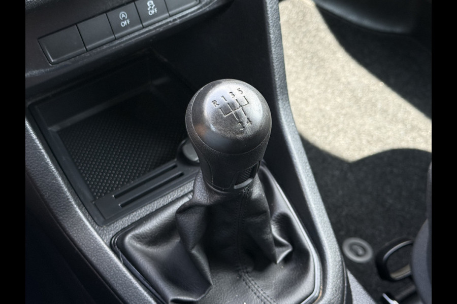 Volkswagen Caddy 2.0 TDI / L1H1 / AIRCO / 1e EIG. / TREKHAAK / PDC / ORIG. NL