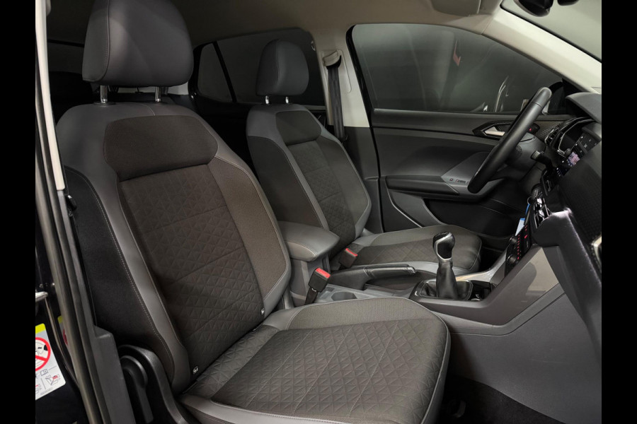 Volkswagen T-Cross 1.0 TSI Style 116PK, Virtual Cockpit, Voll Led, Navi, ACC, Apple Carplay, Blind Spot, Prive Glas, PDC, 18" Velg