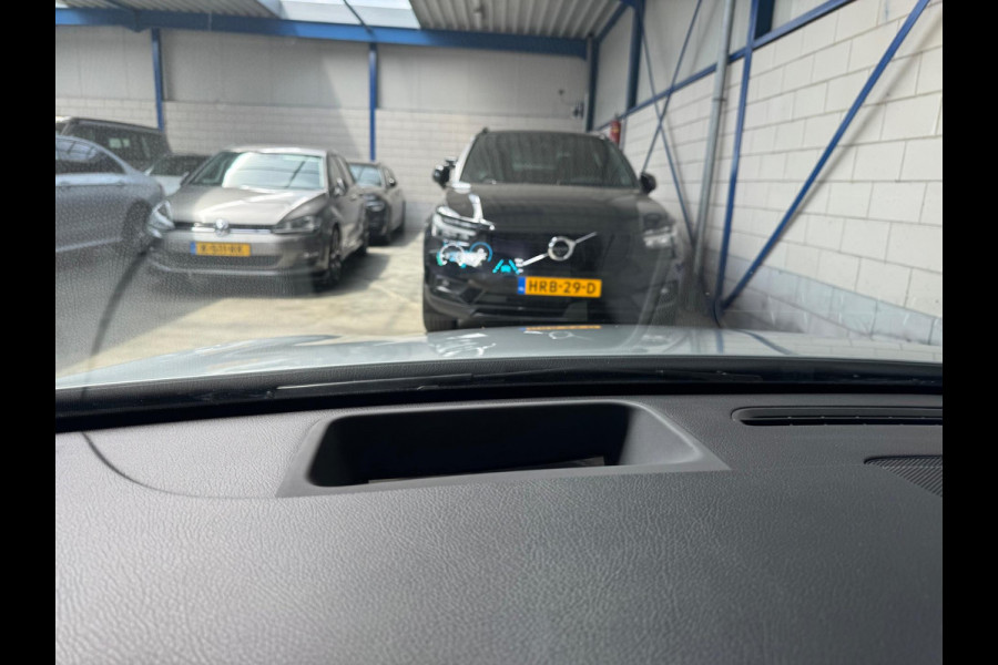 Mercedes-Benz A-Klasse 200 AMG 163 PK PANO|HEAD-UP|BURMESTER VOL