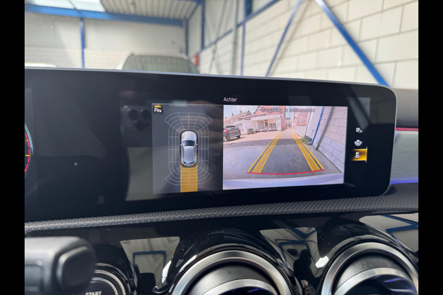 Mercedes-Benz A-Klasse 200 AMG 163 PK PANO|HEAD-UP|BURMESTER VOL