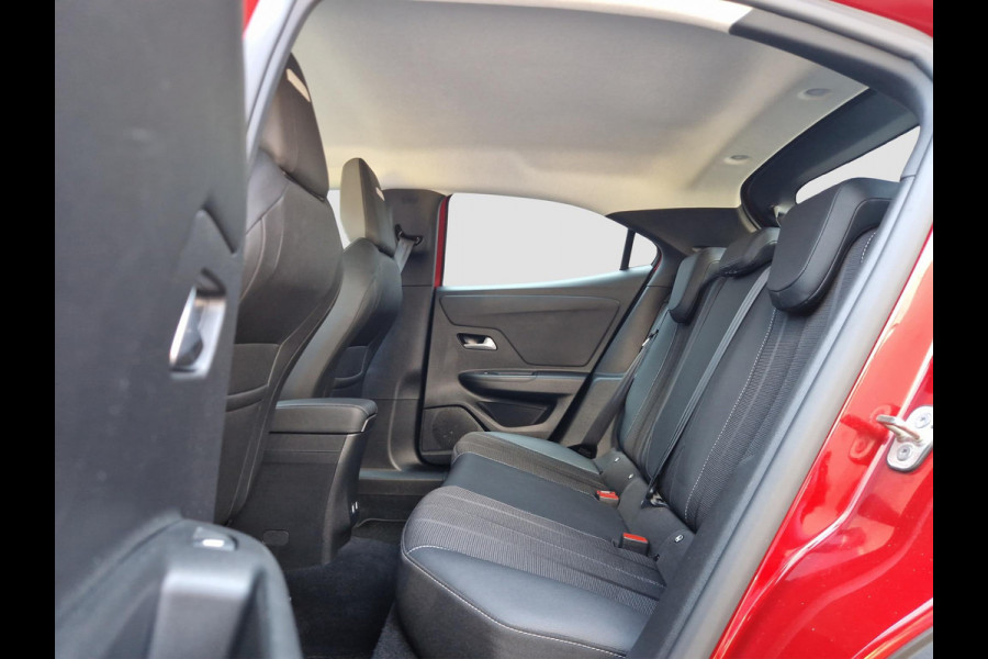 Opel Mokka 1.2 Turbo Business Elegance | Climate | Camera | DAB | Licht- en Regensensor | LED | PDC | Android Auto / Apple Carplay |