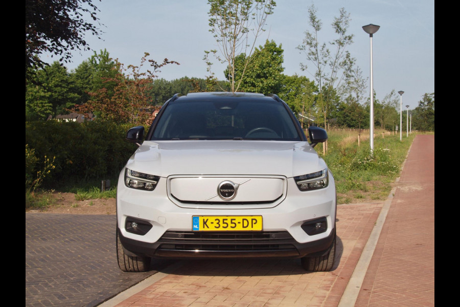 Volvo XC40 Recharge P8 AWD R-Design | Panoramadak | 360 Camera | Apple Carplay | Harman Kardon | Trekhaak |