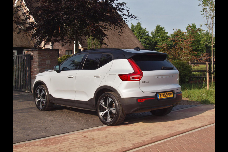 Volvo XC40 Recharge P8 AWD R-Design | Panoramadak | 360 Camera | Apple Carplay | Harman Kardon | Trekhaak |