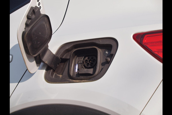Volvo XC40 Recharge P8 AWD R-Design | Panoramadak | 360 Camera | Apple Carplay | Harman Kardon | Trekhaak |