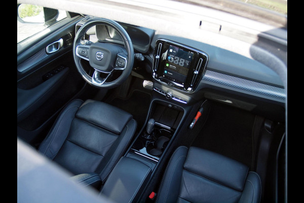 Volvo XC40 Recharge P8 AWD R-Design | Panoramadak | 360 Camera | Apple Carplay | Harman Kardon | Trekhaak |