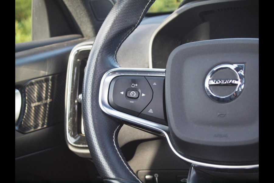 Volvo XC40 Recharge P8 AWD R-Design | Panoramadak | 360 Camera | Apple Carplay | Harman Kardon | Trekhaak |