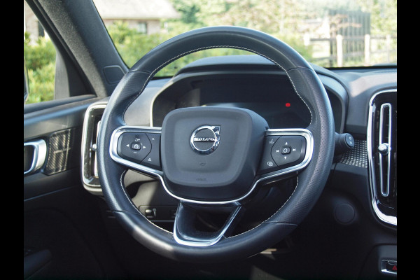 Volvo XC40 Recharge P8 AWD R-Design | Panoramadak | 360 Camera | Apple Carplay | Harman Kardon | Trekhaak |