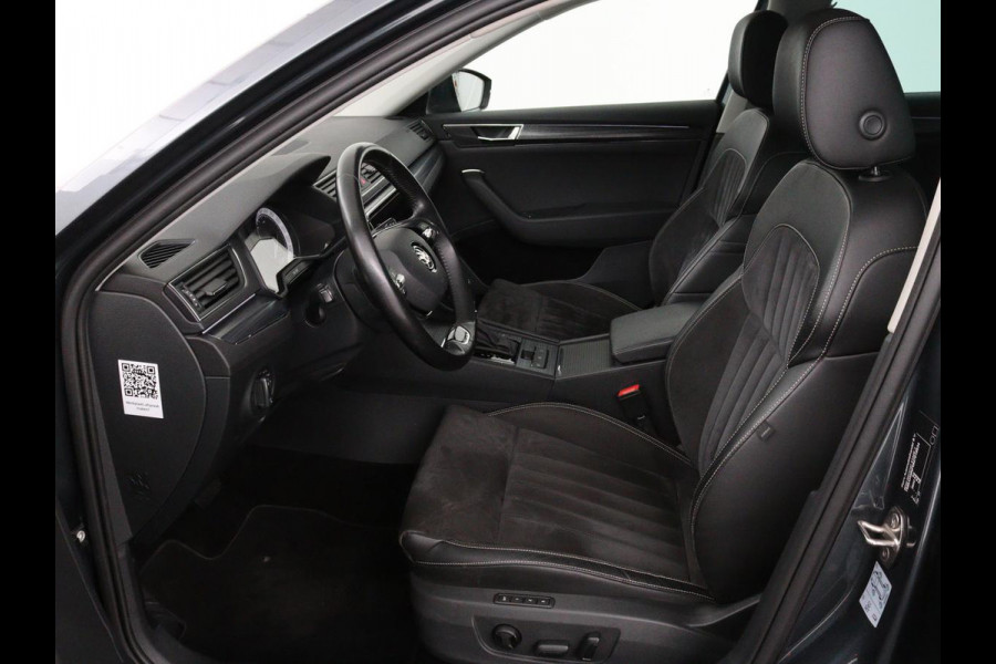 Škoda Superb 1.4 TSI iV Business Edition Plus | Camera | Adaptive cruise | Memory seats | Carplay | Stoelverwarming| Navigatie | Alcantara | Keyless