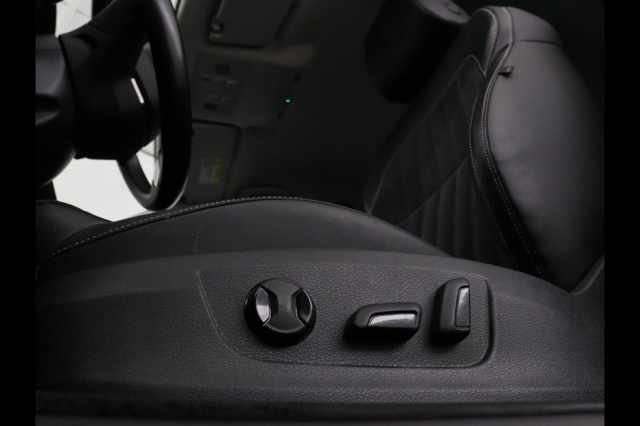 Škoda Superb 1.4 TSI iV Business Edition Plus | Camera | Adaptive cruise | Memory seats | Carplay | Stoelverwarming| Navigatie | Alcantara | Keyless