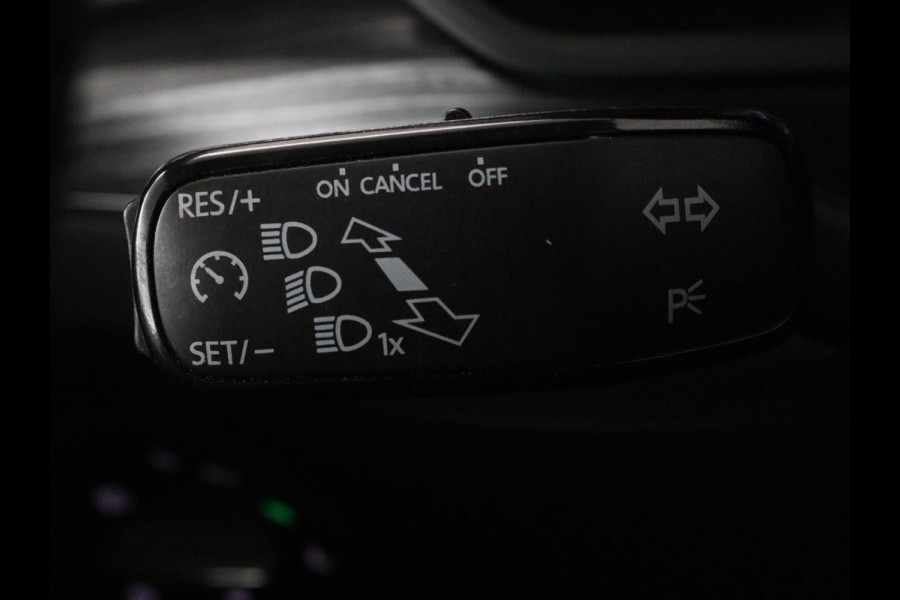Škoda Superb 1.4 TSI iV Business Edition Plus | Camera | Adaptive cruise | Memory seats | Carplay | Stoelverwarming| Navigatie | Alcantara | Keyless