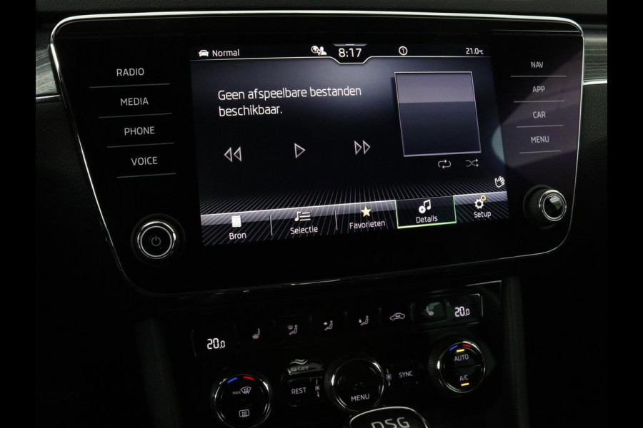 Škoda Superb 1.4 TSI iV Business Edition Plus | Camera | Adaptive cruise | Memory seats | Carplay | Stoelverwarming| Navigatie | Alcantara | Keyless