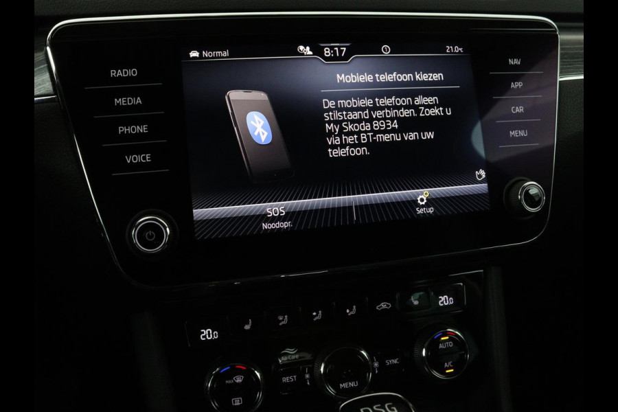 Škoda Superb 1.4 TSI iV Business Edition Plus | Camera | Adaptive cruise | Memory seats | Carplay | Stoelverwarming| Navigatie | Alcantara | Keyless