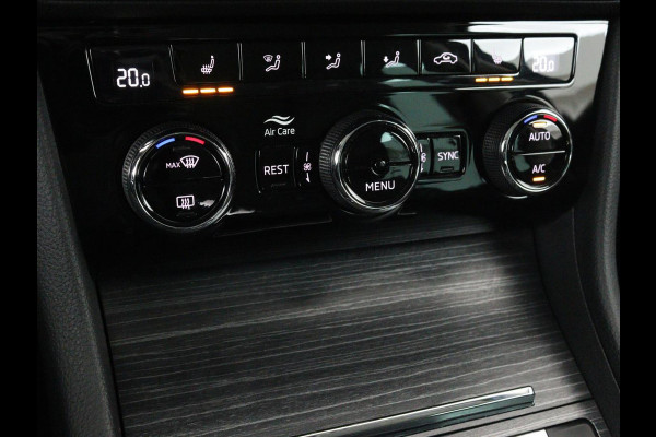 Škoda Superb 1.4 TSI iV Business Edition Plus | Camera | Adaptive cruise | Memory seats | Carplay | Stoelverwarming| Navigatie | Alcantara | Keyless