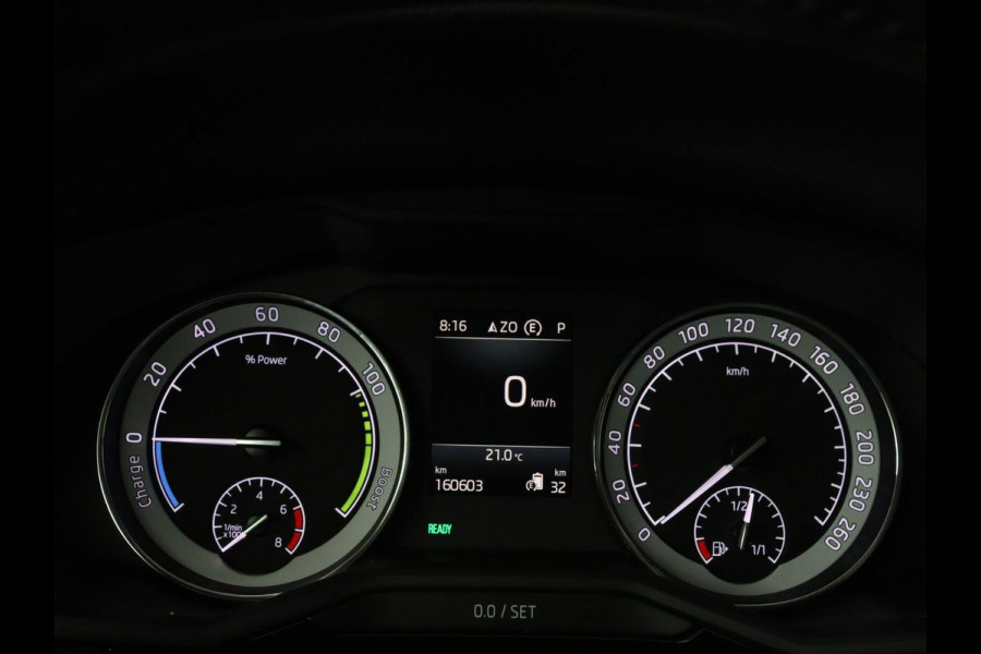 Škoda Superb 1.4 TSI iV Business Edition Plus | Camera | Adaptive cruise | Memory seats | Carplay | Stoelverwarming| Navigatie | Alcantara | Keyless