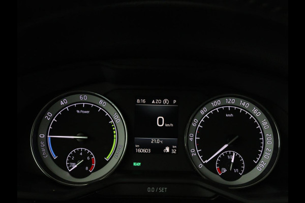 Škoda Superb 1.4 TSI iV Business Edition Plus | Camera | Adaptive cruise | Memory seats | Carplay | Stoelverwarming| Navigatie | Alcantara | Keyless