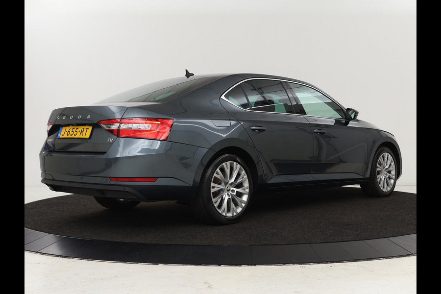 Škoda Superb 1.4 TSI iV Business Edition Plus | Camera | Adaptive cruise | Memory seats | Carplay | Stoelverwarming| Navigatie | Alcantara | Keyless
