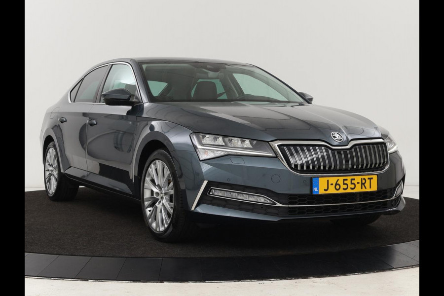 Škoda Superb 1.4 TSI iV Business Edition Plus | Camera | Adaptive cruise | Memory seats | Carplay | Stoelverwarming| Navigatie | Alcantara | Keyless