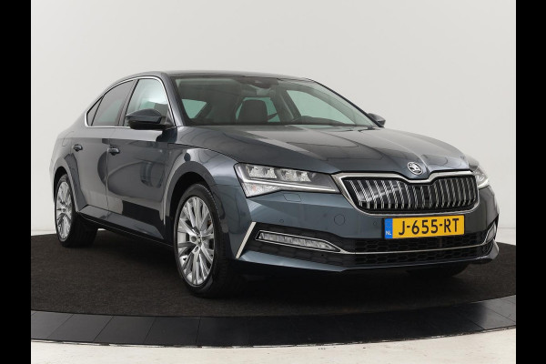 Škoda Superb 1.4 TSI iV Business Edition Plus | Camera | Adaptive cruise | Memory seats | Carplay | Stoelverwarming| Navigatie | Alcantara | Keyless