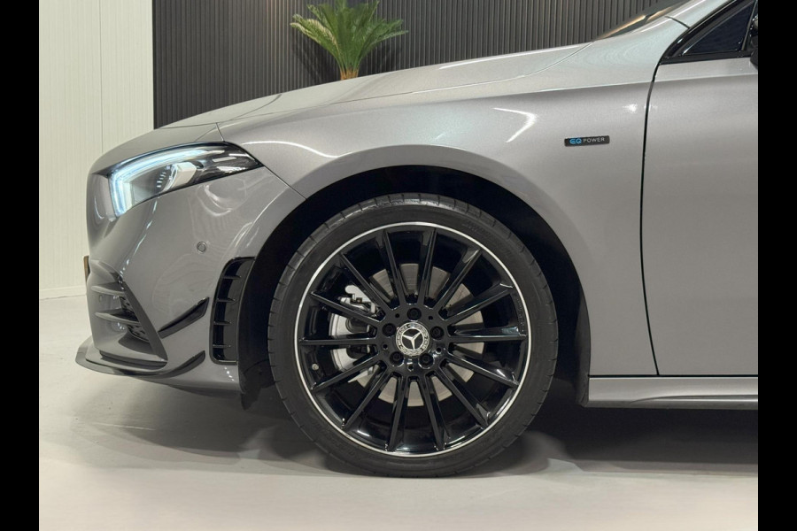 Mercedes-Benz A-Klasse 250e AMG Launch Edit|PANO|SFEER|A35 Pack|Memory