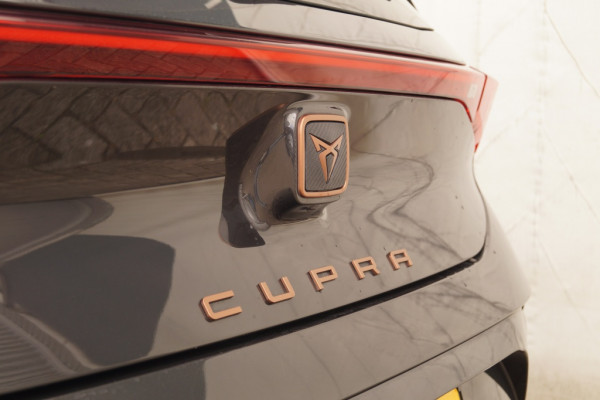 CUPRA Born Edition 62kWh 204pk -NAVI-ECC-CAM-DAB-