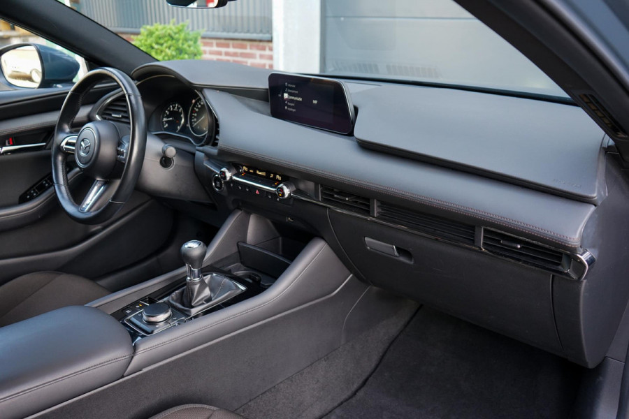 Mazda 3 2.0 e-SkyActiv-G M Hybrid 150 Sportive | Adaptive Cruise | Carplay | Head up | Keyless | Stoel/stuur verwarming | Camera