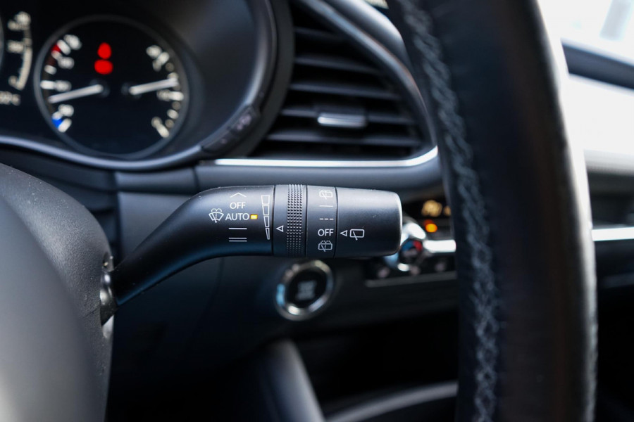 Mazda 3 2.0 e-SkyActiv-G M Hybrid 150 Sportive | Adaptive Cruise | Carplay | Head up | Keyless | Stoel/stuur verwarming | Camera
