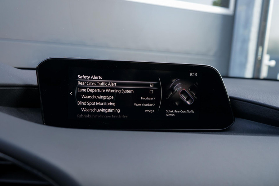 Mazda 3 2.0 e-SkyActiv-G M Hybrid 150 Sportive | Adaptive Cruise | Carplay | Head up | Keyless | Stoel/stuur verwarming | Camera