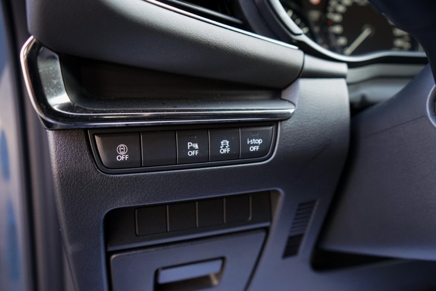 Mazda 3 2.0 e-SkyActiv-G M Hybrid 150 Sportive | Adaptive Cruise | Carplay | Head up | Keyless | Stoel/stuur verwarming | Camera