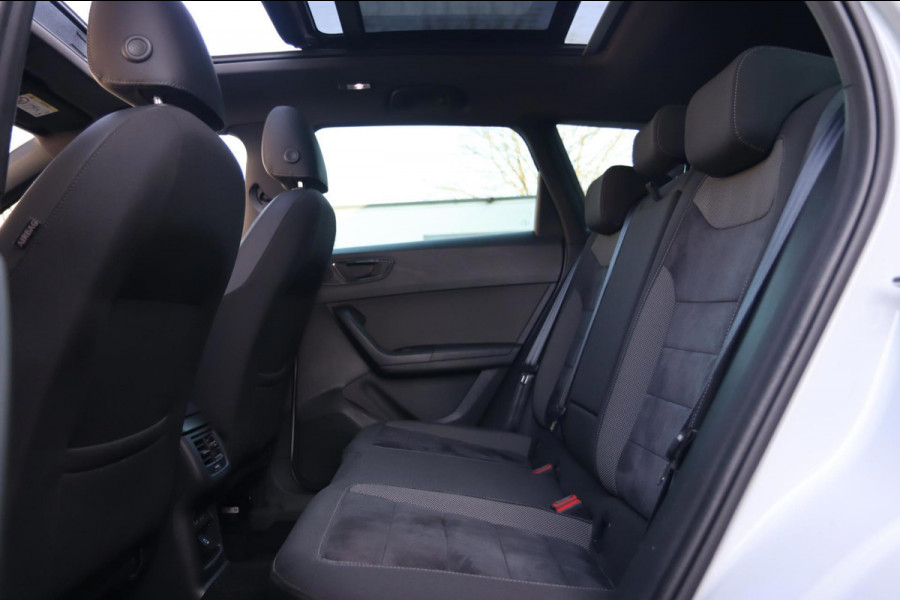 Seat Ateca 1.4 TSI Xcellence 4DRIVE / PANODAK / KEYLESS / ACC / 360 / CARPLAY