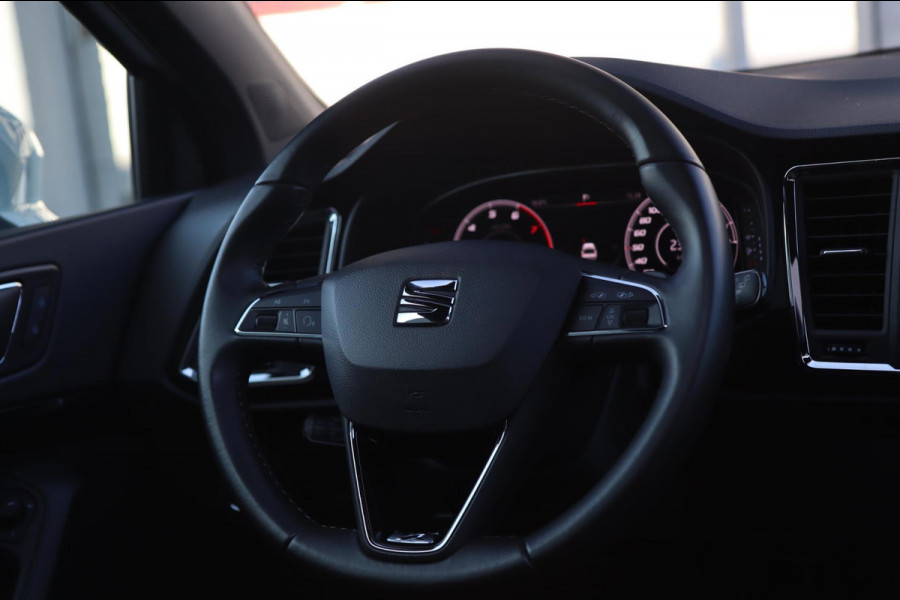 Seat Ateca 1.4 TSI Xcellence 4DRIVE / PANODAK / KEYLESS / ACC / 360 / CARPLAY