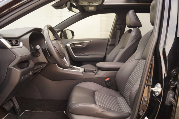 Toyota RAV4 2.5 Hybrid Black Edition -PANO-ECC-LED-TREKHAAK-