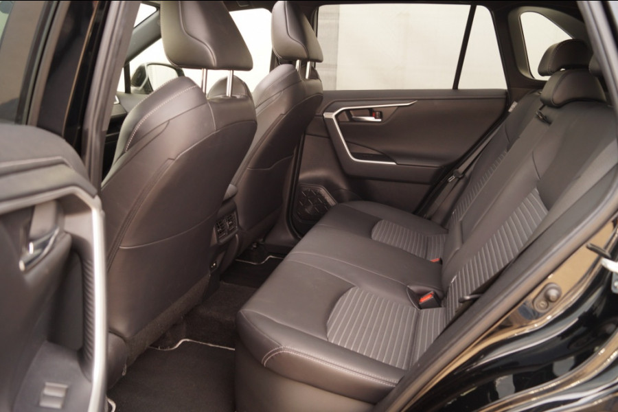 Toyota RAV4 2.5 Hybrid Black Edition -PANO-ECC-LED-TREKHAAK-