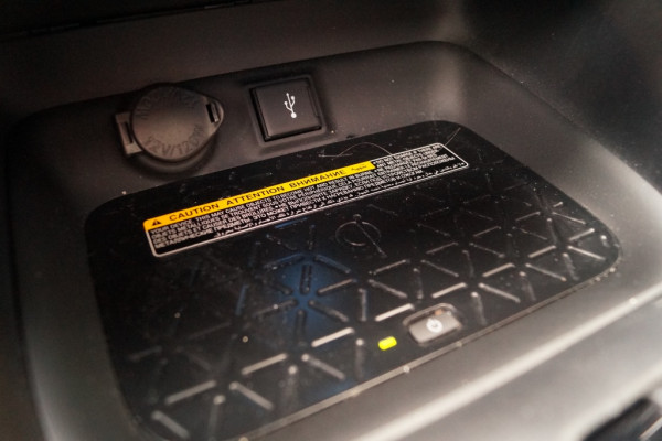 Toyota RAV4 2.5 Hybrid Black Edition -PANO-ECC-LED-TREKHAAK-