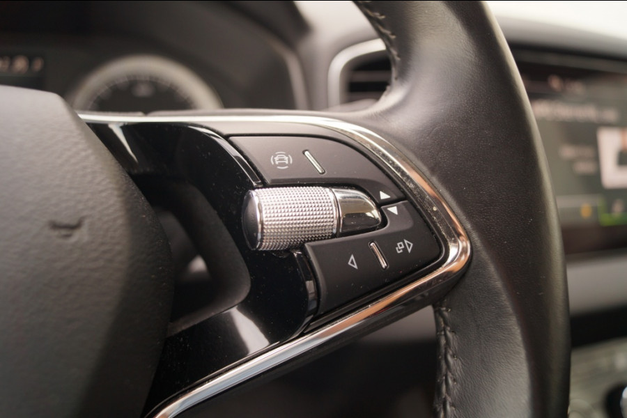Škoda Karoq 1.5 TSI 150pk DSG Business Edition -NAVI-ECC-PDC-