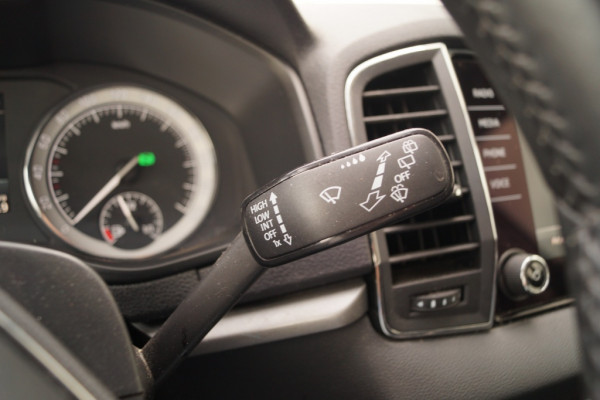 Škoda Karoq 1.5 TSI 150pk DSG Business Edition -NAVI-ECC-PDC-