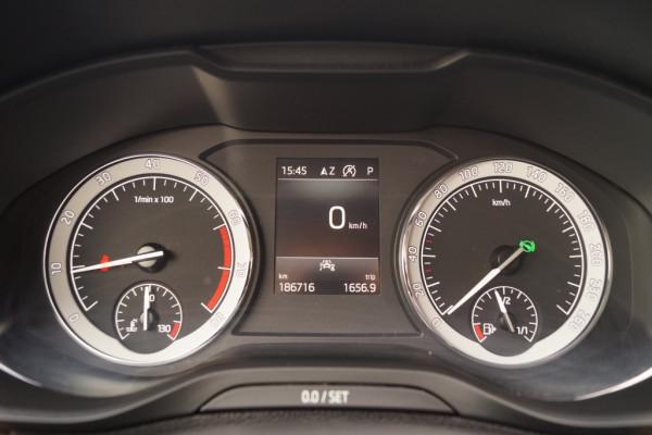 Škoda Karoq 1.5 TSI 150pk DSG Business Edition -NAVI-ECC-PDC-