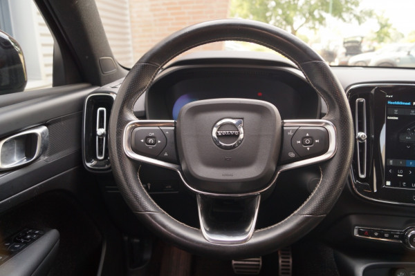 Volvo XC40 Recharge P8 AWD 78kWh 408pk R-Design -NAVI-ECC-