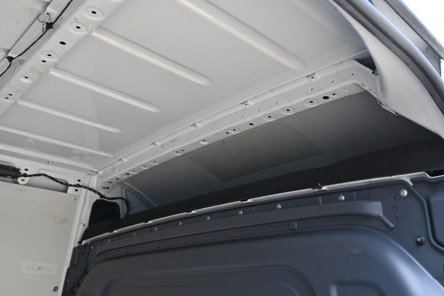 Mercedes-Benz Sprinter 316 CDI L2H2 3500 KG trekhaak, Camera, Geveerde stoel, Standkachel