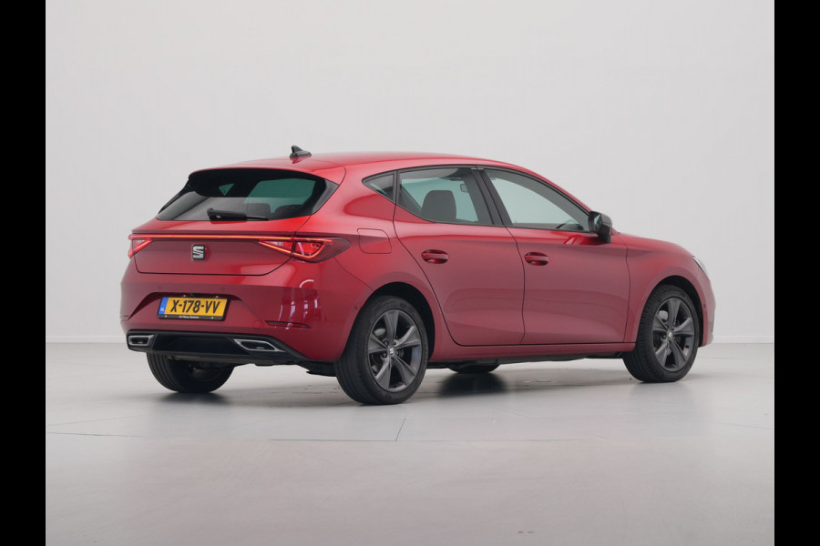 Seat Leon 1.4 TSI eHybrid PHEV 204pk FR Navigatie Camera Acc Led Carplay Sideassist Stoelverwarming 321