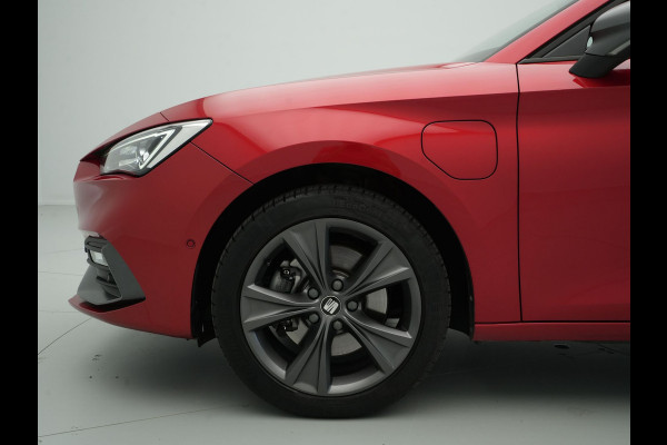 Seat Leon 1.4 TSI eHybrid PHEV 204pk FR Navigatie Camera Acc Led Carplay Sideassist Stoelverwarming 321