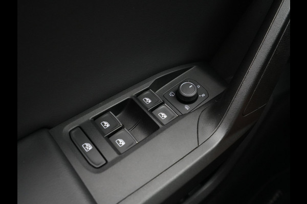 Seat Leon 1.4 TSI eHybrid PHEV 204pk FR Navigatie Camera Acc Led Carplay Sideassist Stoelverwarming 321
