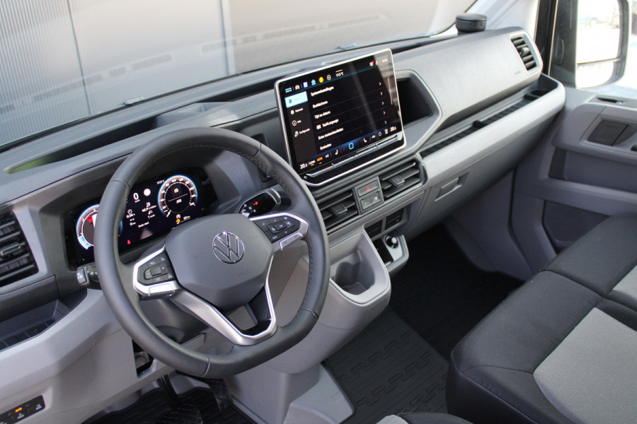 Volkswagen Crafter 35 2.0 TDI L3H2 177pk - Facelift - Navigatie - LED - Geveerde stoel - Virtual cockpit - Camera - Verwarmd stuur - Stoelverwarmin