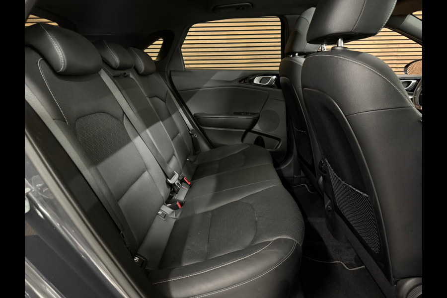 Kia Ceed 1.0 T-GDi GT-PlusLine Pano | Elektr stoelen verwarmd + gekoeld | 17 inch | LED | Bomvol opties !!