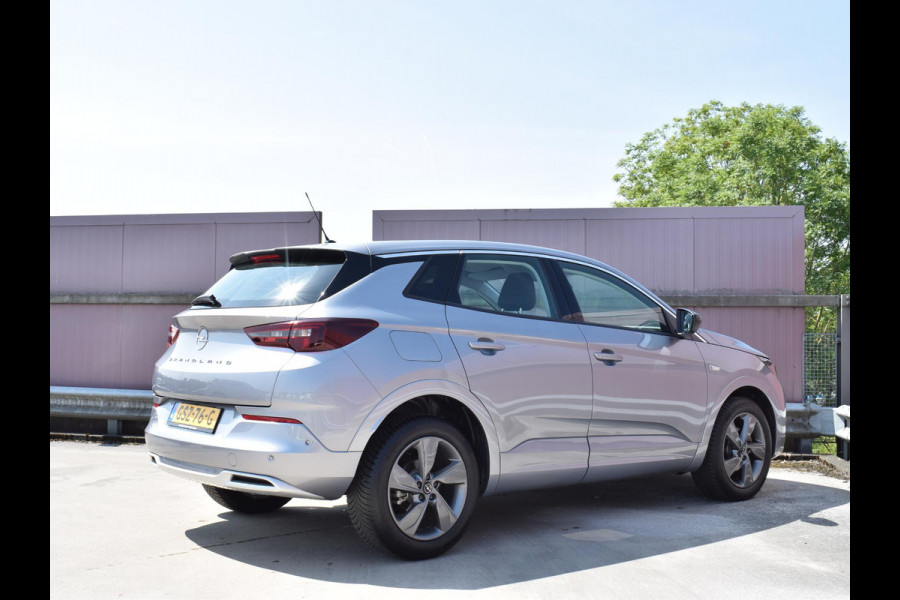 Opel Grandland 1.2 Turbo Level 2 Edition | CARPLAY | PARKEERSENSOREN | WINTERPAKKET | E.C.C. | 16.837km
