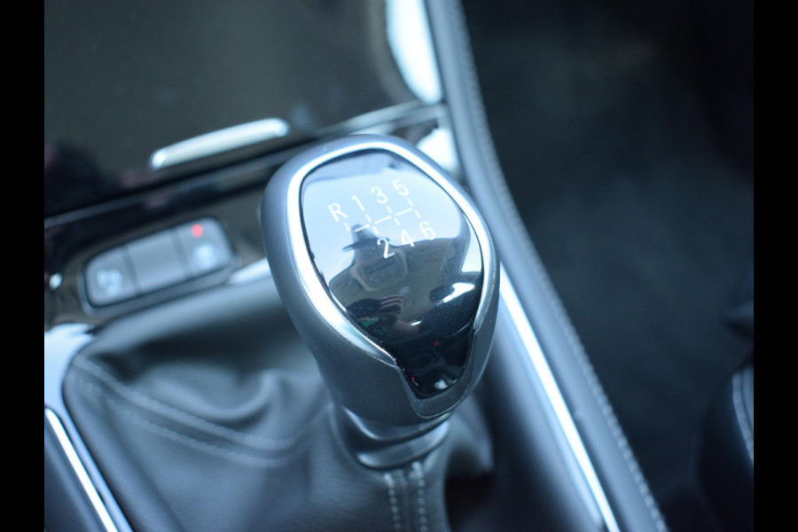 Opel Grandland 1.2 Turbo Level 2 Edition | CARPLAY | PARKEERSENSOREN | WINTERPAKKET | E.C.C. | 16.837km