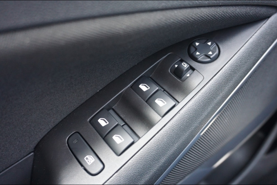 Opel Crossland 130PK Elegance AUTOMAAT PANO | NAVI | CARPLAY | CRUISE | CLIMA!