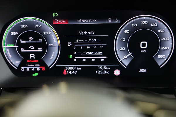 Audi A3 Sportback 40 TFSI e RS3 Look / 204 PK / RS Zetels / Cc / Camera / Navi / Open Pano / Digital Cockpit / Led / Pdc / 18 Inch